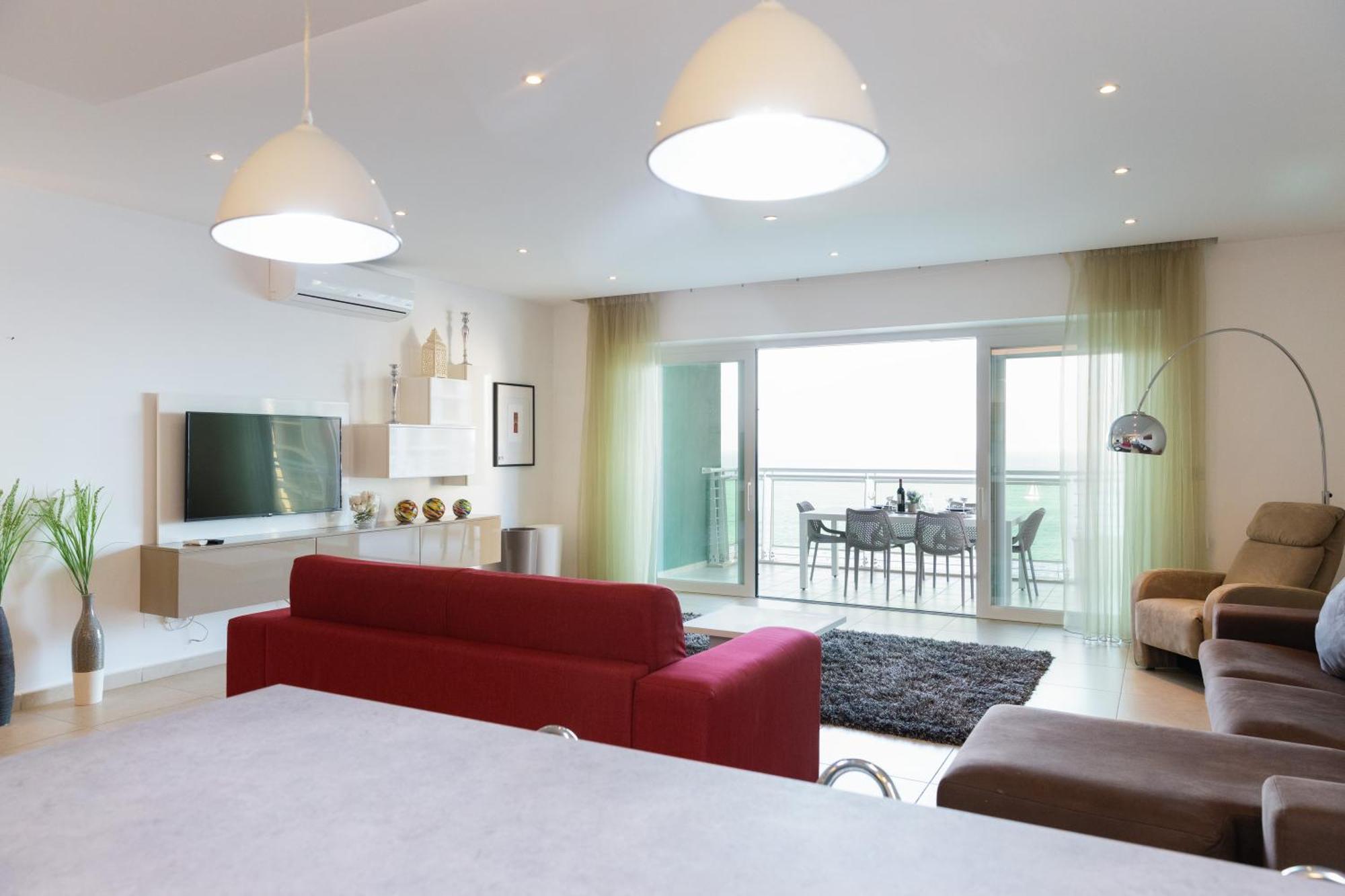 Luxury Seafront 3Br With Pool By Arcobnb Слима Экстерьер фото