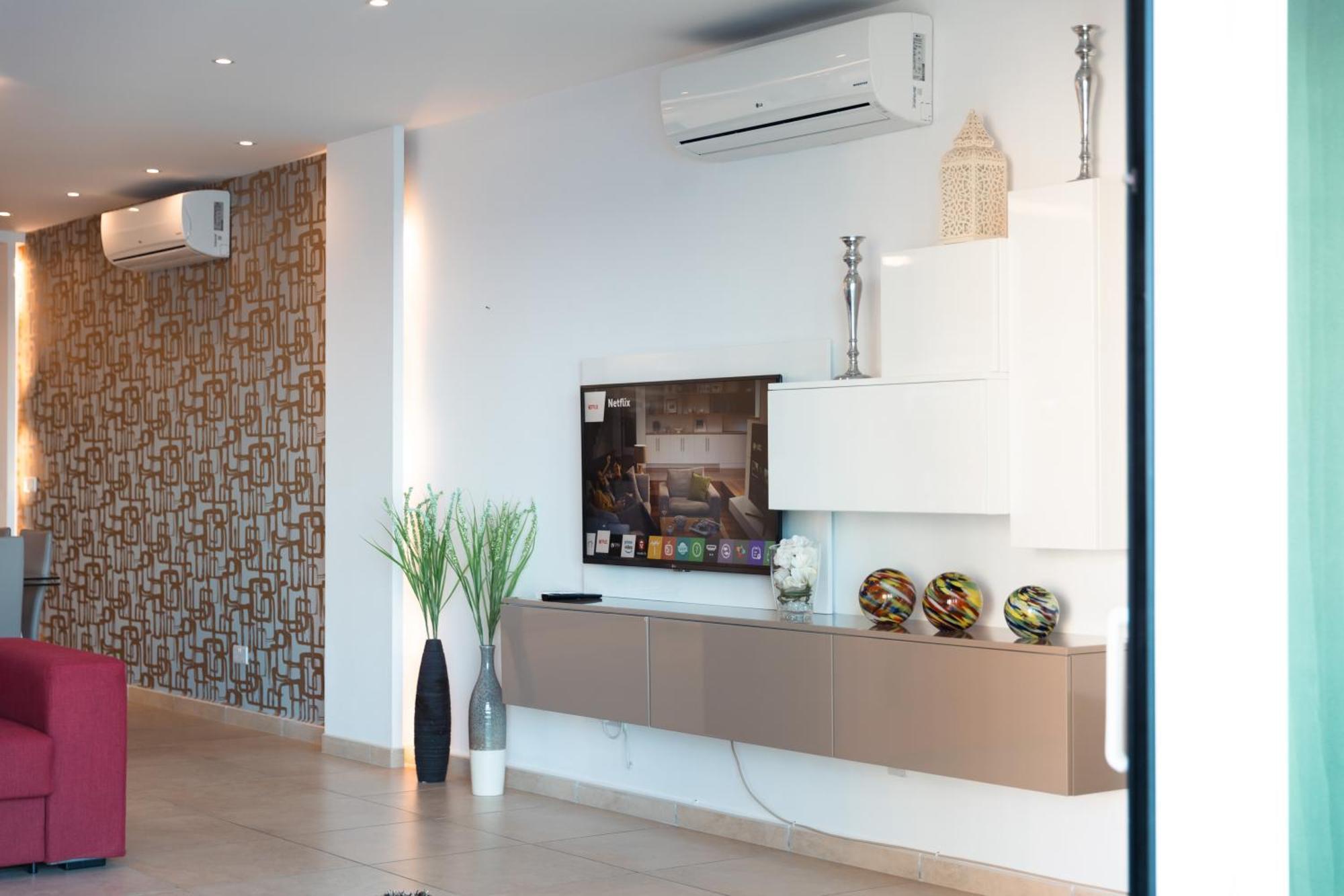 Luxury Seafront 3Br With Pool By Arcobnb Слима Экстерьер фото