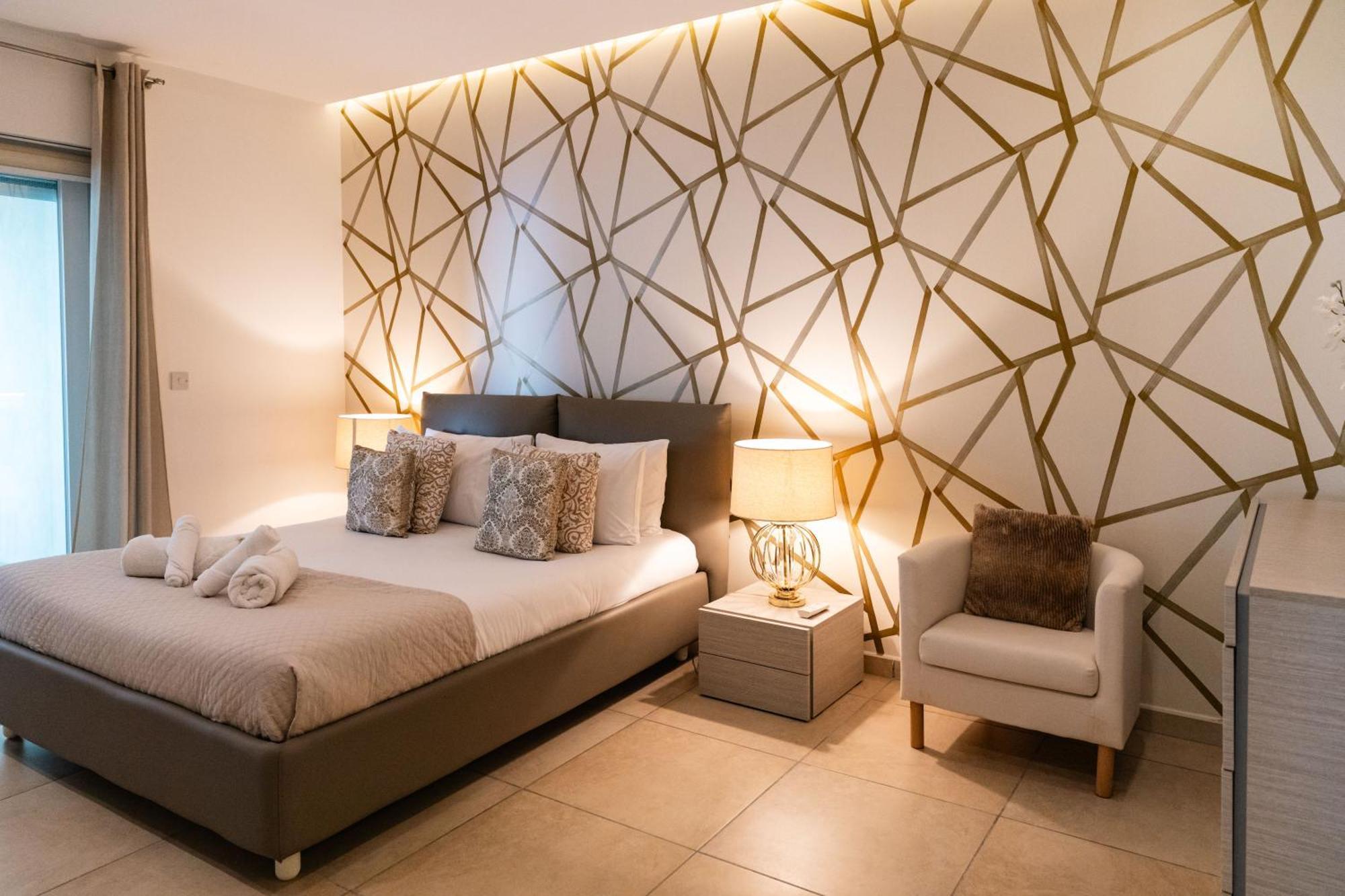 Luxury Seafront 3Br With Pool By Arcobnb Слима Экстерьер фото