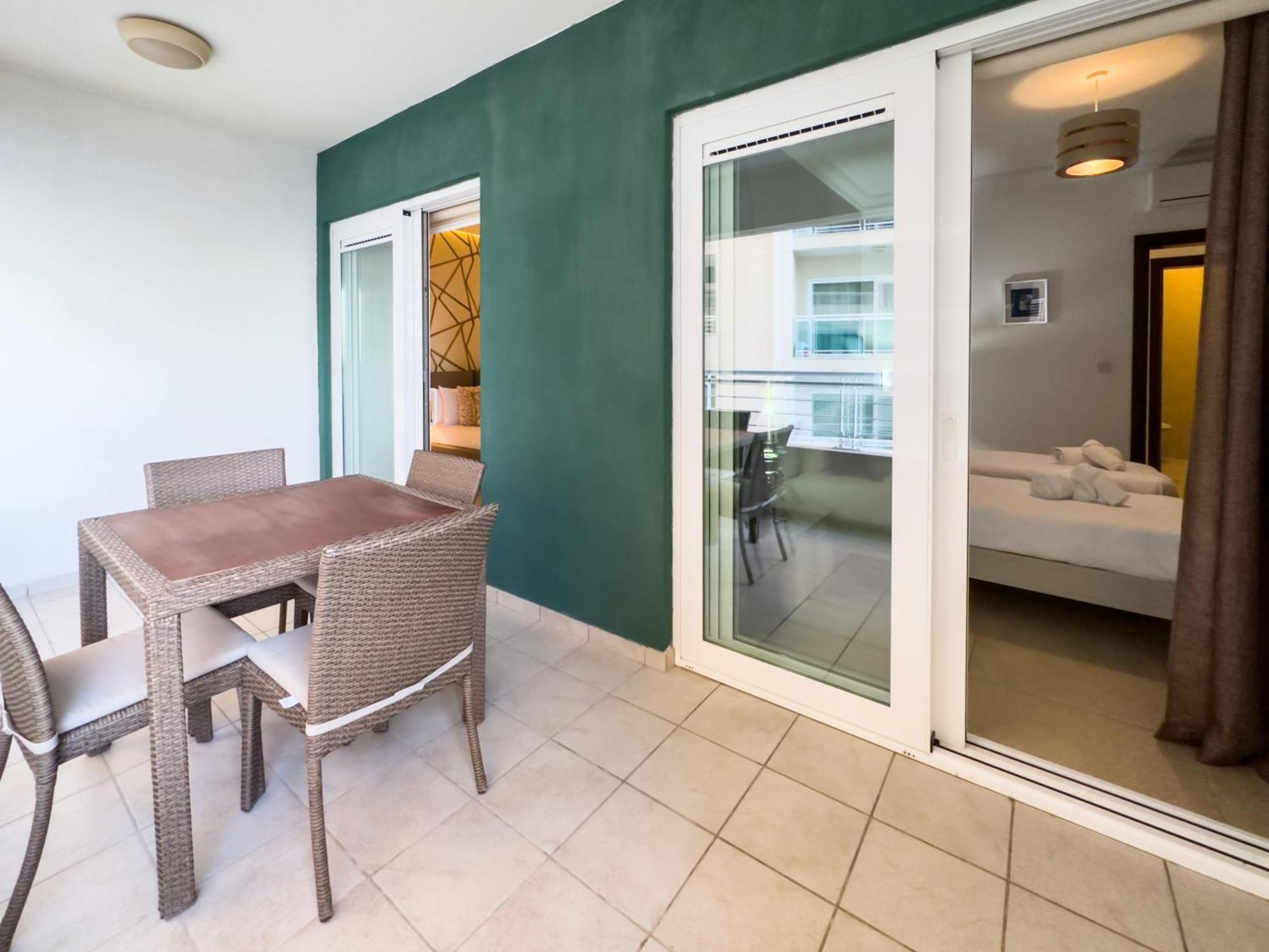 Luxury Seafront 3Br With Pool By Arcobnb Слима Экстерьер фото