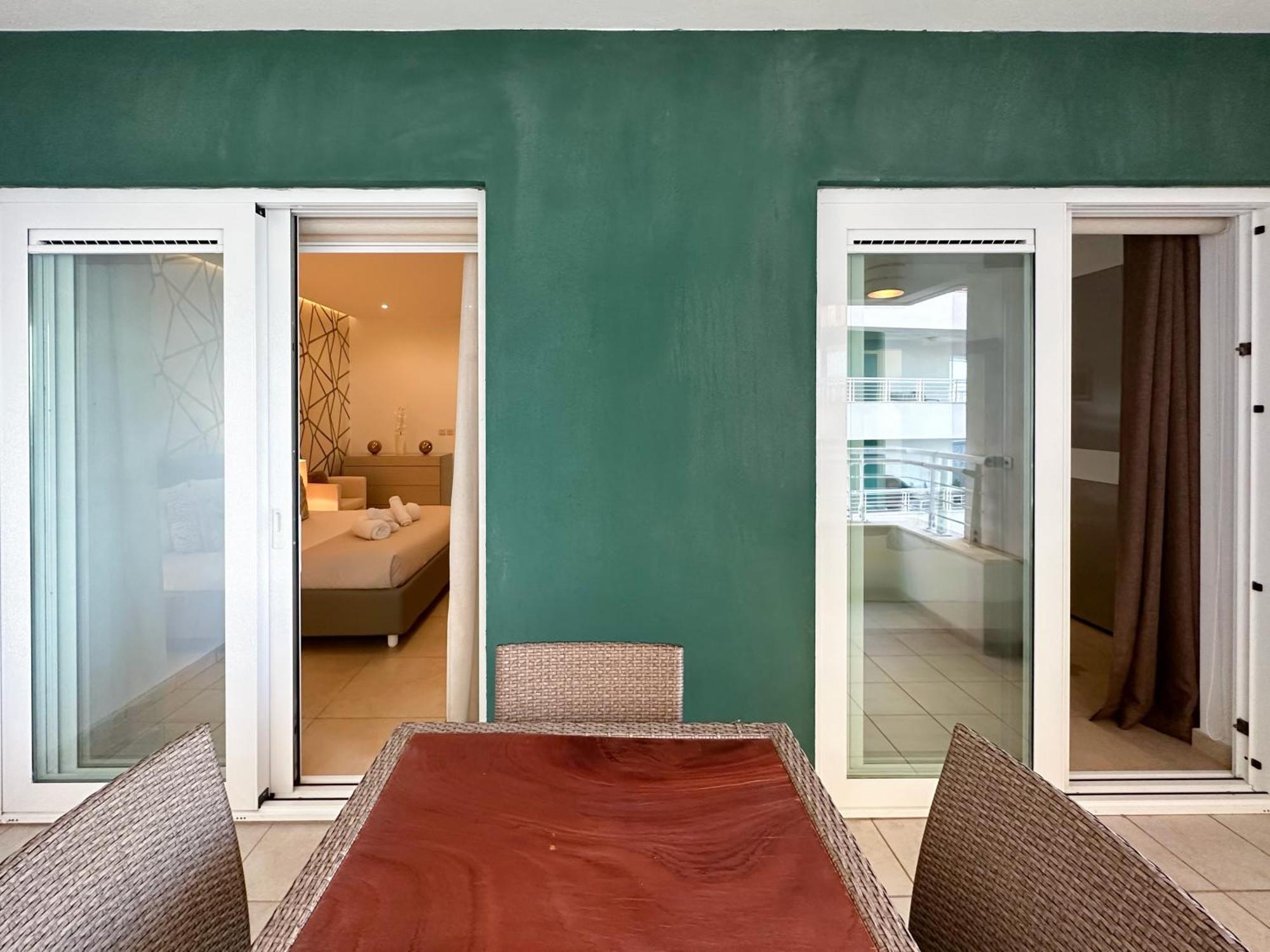 Luxury Seafront 3Br With Pool By Arcobnb Слима Экстерьер фото