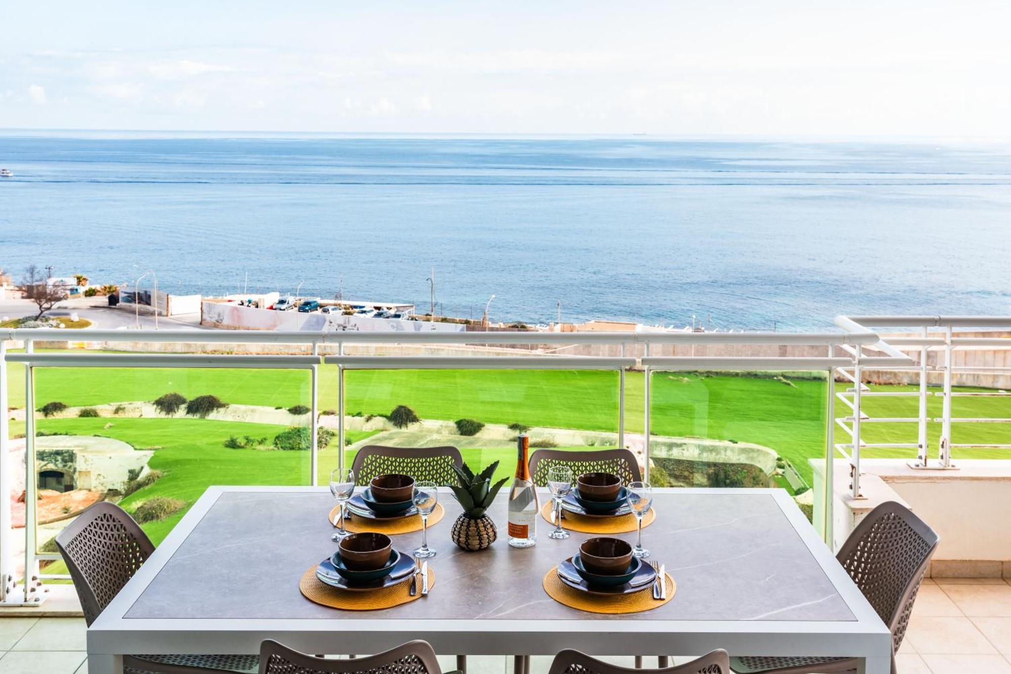 Luxury Seafront 3Br With Pool By Arcobnb Слима Экстерьер фото